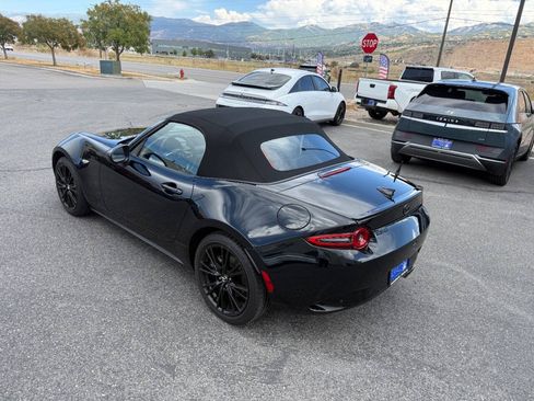 Used 2026 MAZDA MX-5 Miata Club w/ Weather Package RWD image 34