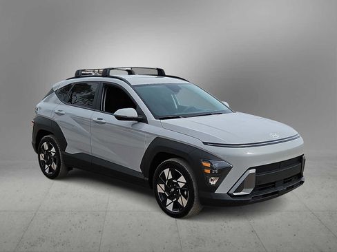Certified 2024 Hyundai Kona SEL w/ Convenience Package image 2