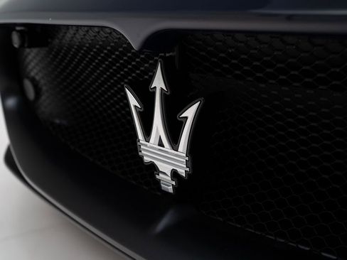 Used 2023 Maserati MC20 Coupe RWD image 35