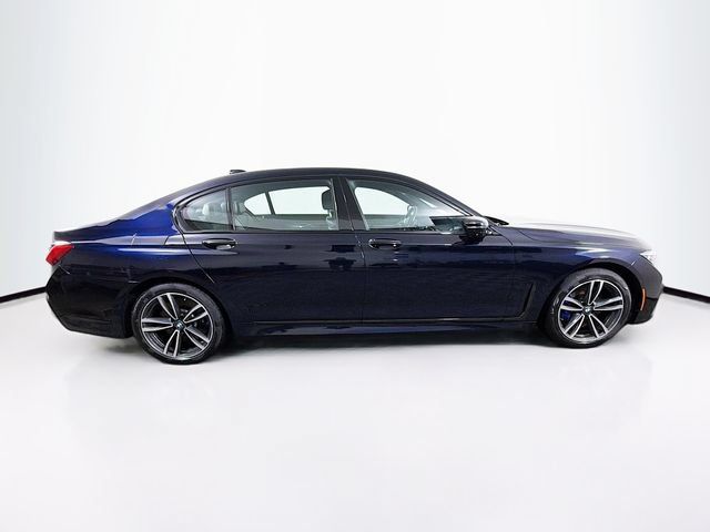 Used 2022 BMW 750Li xDrive AWD/4WD image 9