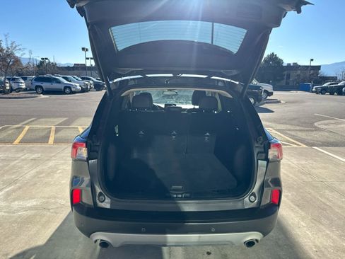 Used 2020 Ford Escape Titanium image 35