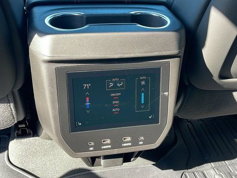 New 2026 GMC Yukon XL AT4 Ultimate AWD/4WD image 18