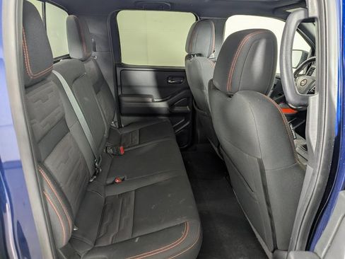 Used 2022 Nissan Frontier PRO-4X image 18