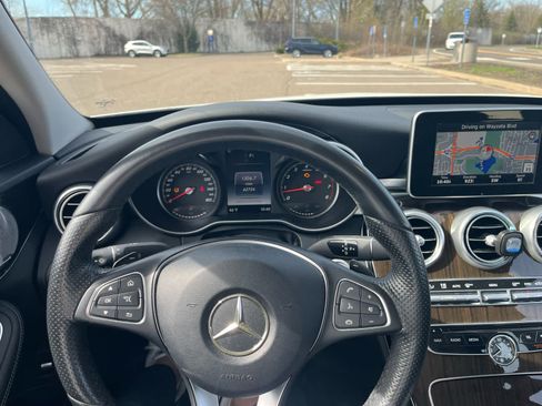 Used 2016 Mercedes-Benz C 300 4MATIC Sedan image 11