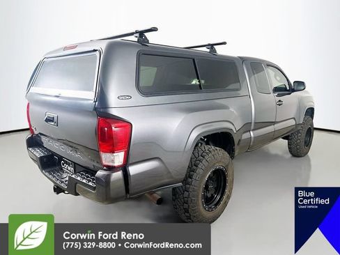 Used 2017 Toyota Tacoma SR AWD/4WD image 9