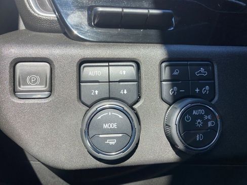 Used 2024 Chevrolet Silverado 2500 High Country w/ High Country Premium Package image 23