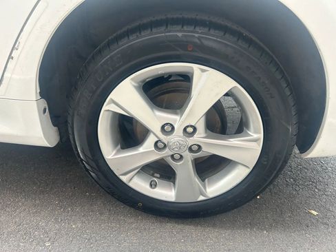 Used 2012 Toyota Corolla LE image 15