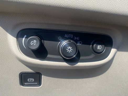 Used 2020 GMC Terrain Denali w/ Denali Premium Package FWD image 24