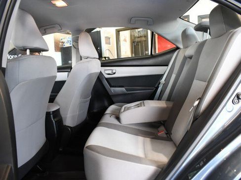 Used 2017 Toyota Corolla LE FWD image 18