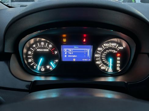 Used 2013 Ford Edge SE image 19