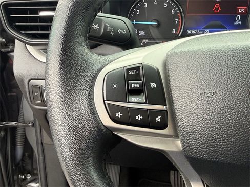 Used 2024 Ford Explorer XLT image 22