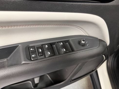 Used 2025 Jeep Compass Limited AWD/4WD image 11