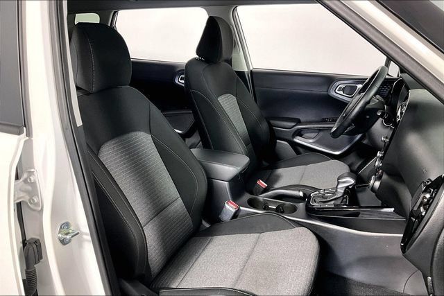 Used 2025 Kia Soul EX FWD image 8