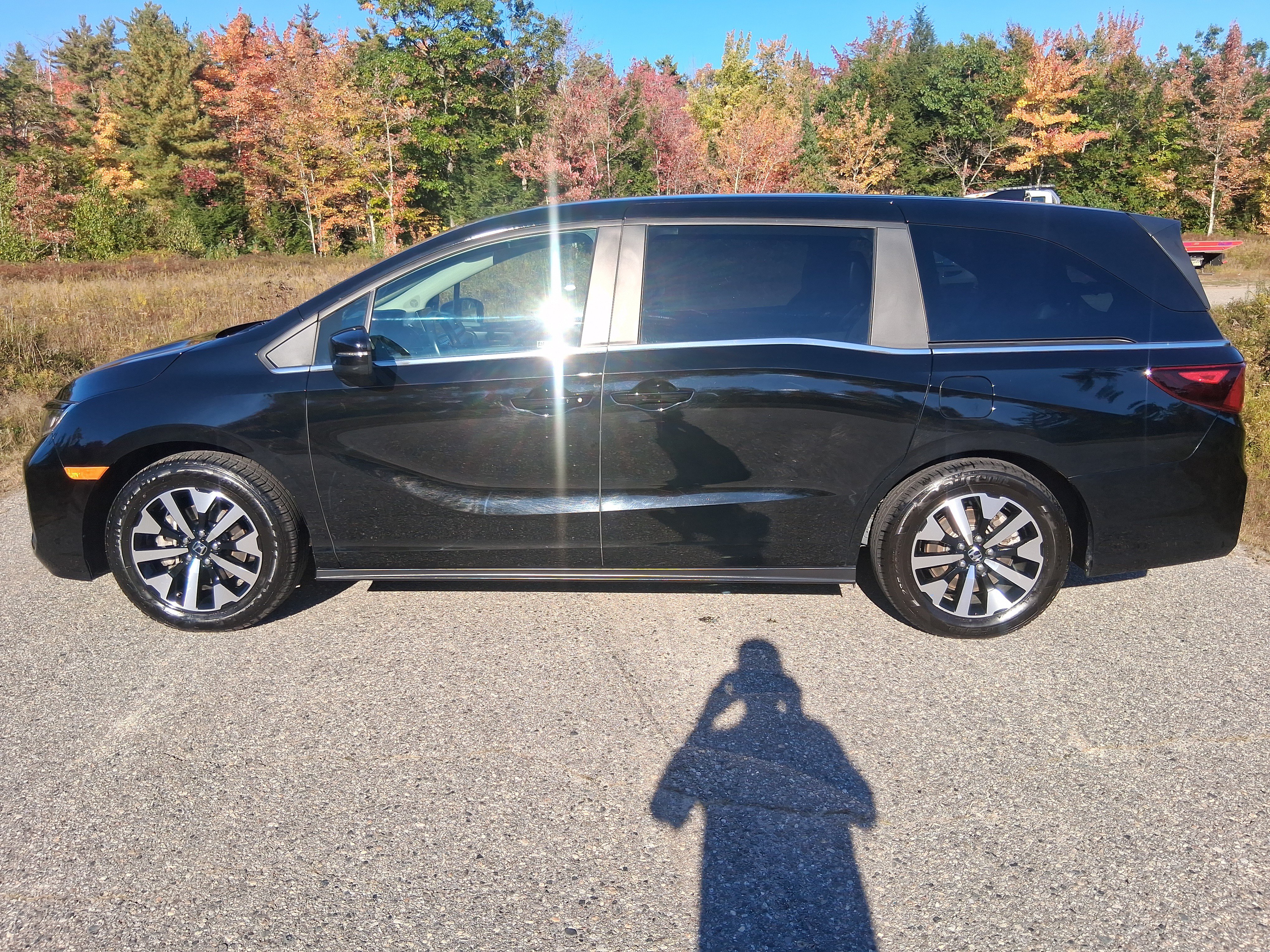 Used 2025 Honda Odyssey EX-L image 8