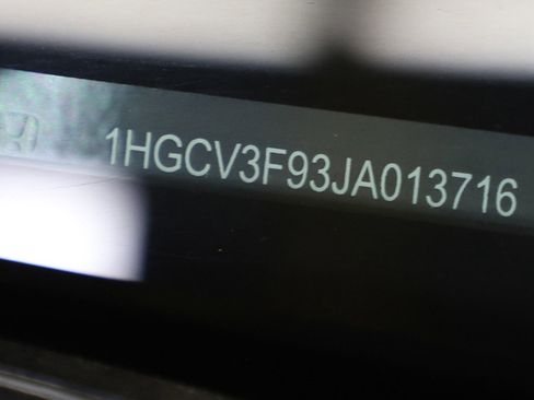 Used 2018 Honda Accord Touring image 31