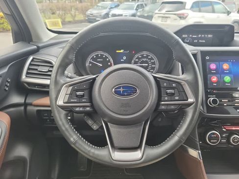 Used 2022 Subaru Forester Touring image 11
