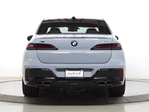 New 2026 BMW 760i xDrive w/ Executive Package AWD/4WD image 7