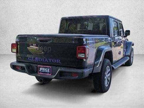 Used 2023 Jeep Gladiator Sport image 2