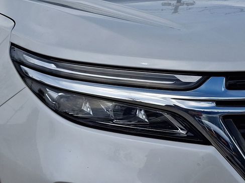 Used 2022 Chevrolet Equinox Premier image 34