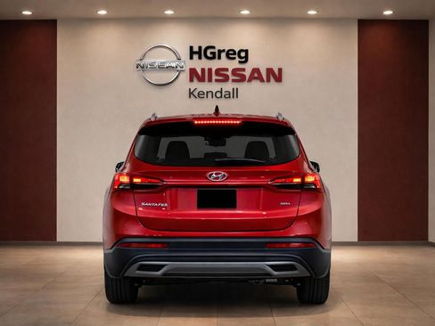 Used 2023 Hyundai Santa Fe SEL w/ Cargo Package AWD/4WD image 3