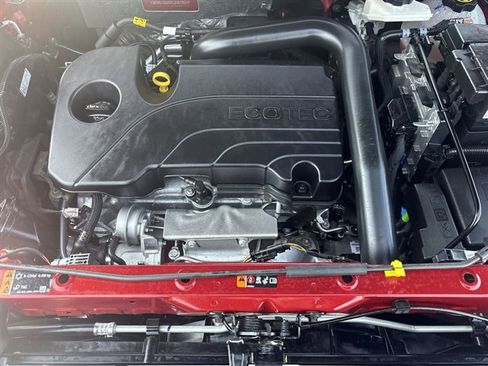 Certified 2024 Chevrolet Equinox LT w/ LPO, Floor Liner Package image 27