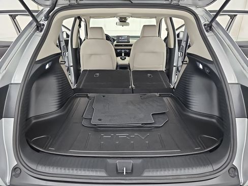Used 2024 Honda HR-V LX image 18