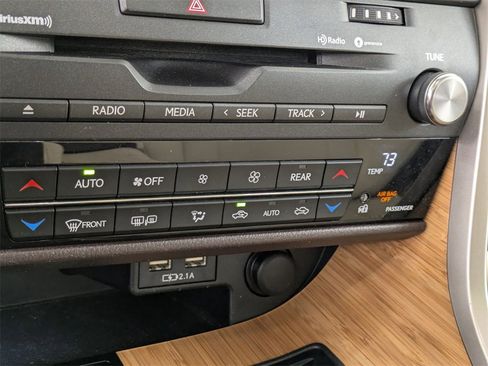 Used 2020 Lexus RX 350L FWD w/ Premium Package image 28