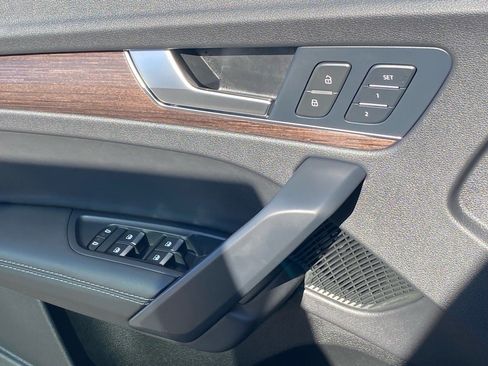 Used 2024 Audi Q5 e Premium Plus image 18
