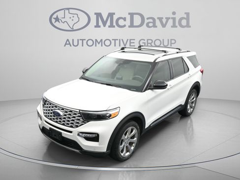 Used 2020 Ford Explorer Platinum w/ Premium Technology Package AWD/4WD image 36