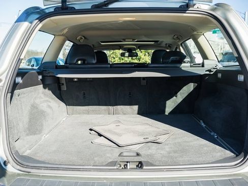 Used 2008 Volvo V70 image 16