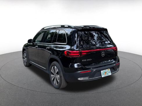 Used 2024 Mercedes-Benz EQB 250+ image 5
