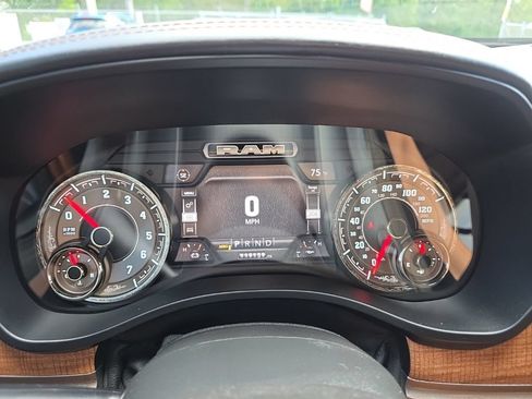Used 2021 RAM 1500 Limited AWD/4WD image 24