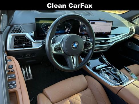 Used 2025 BMW X5 M60i image 3
