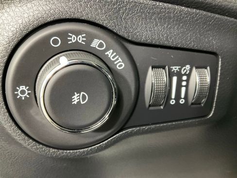 Used 2021 Jeep Compass Latitude w/ Convenience Group image 21