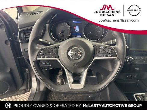 Used 2021 Nissan Rogue Sport S image 26