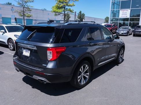 Used 2020 Ford Explorer Platinum w/ Premium Technology Package AWD/4WD image 12