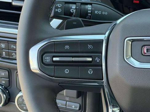 New 2026 GMC Yukon Elevation AWD/4WD image 13