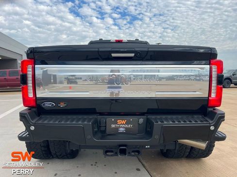 Used 2023 Ford F350 King Ranch w/ Chrome Package image 7