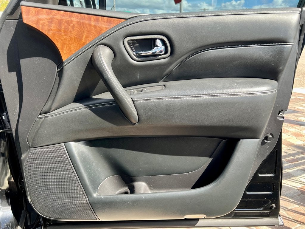 Used 2019 INFINITI QX80 Luxe AWD/4WD image 40