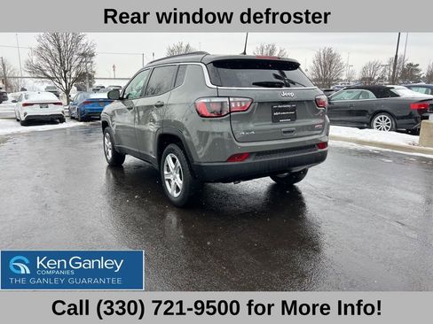 Used 2023 Jeep Compass Latitude image 13