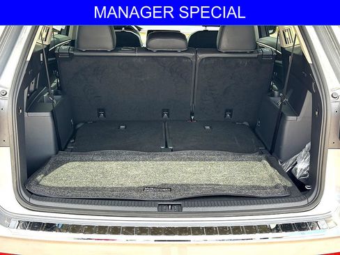 Certified 2026 Volkswagen Atlas SE FWD image 10