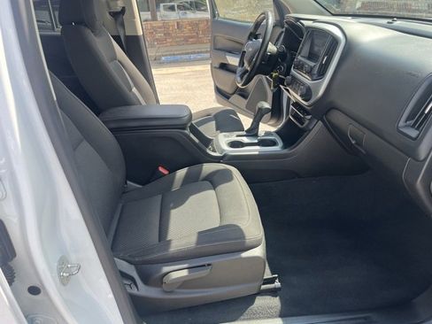 Used 2021 Chevrolet Colorado LT image 32