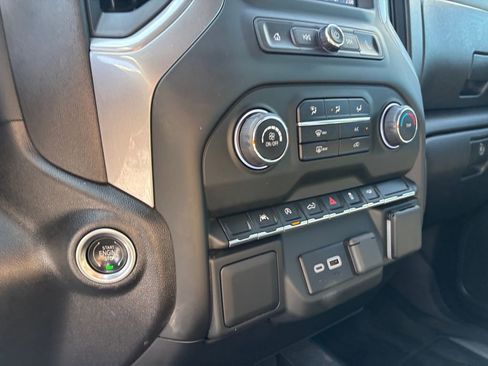 Used 2024 Chevrolet Silverado 1500 Custom image 14