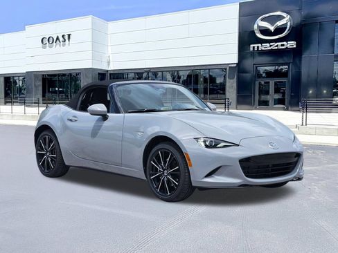 New 2026 MAZDA MX-5 Miata Grand Touring RWD image 3