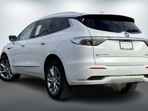 Used 2023 Buick Enclave Avenir w/ Avenir Technology Package image 10