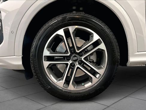 Certified 2025 Audi Q5 Premium Plus w/ Premium Plus image 10