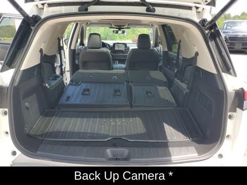 Certified 2024 Nissan Pathfinder Platinum w/ Cargo Package AWD/4WD image 19