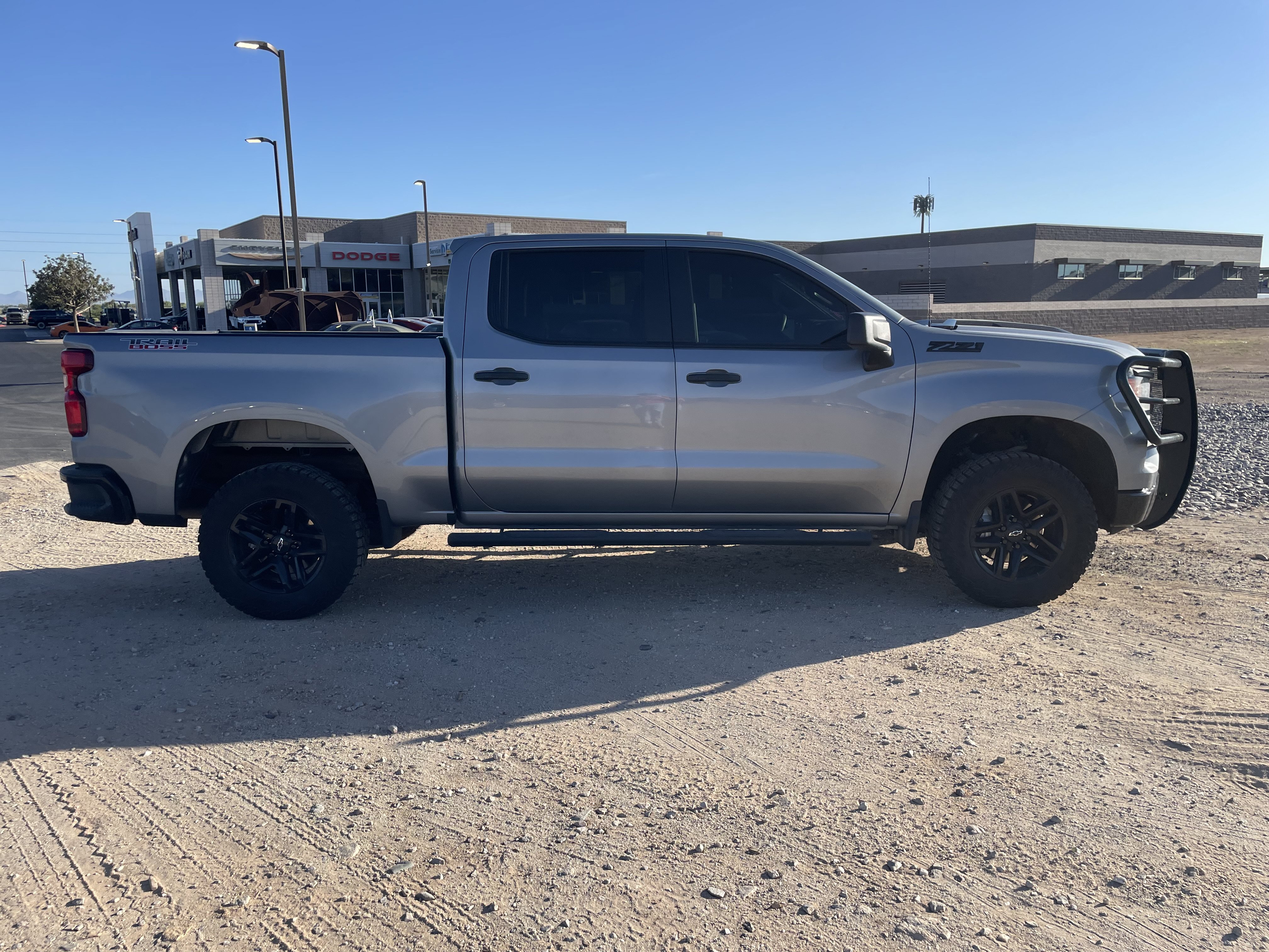 Used 2026 Chevrolet Silverado 1500 Custom Trail Boss w/ LPO, Dark Essentials Package AWD/4WD image 6