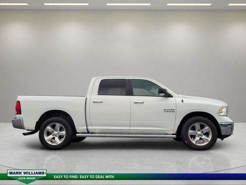 Used 2018 RAM 1500 Big Horn AWD/4WD image 2