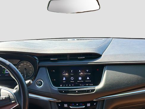 Used 2021 Cadillac XT5 Premium Luxury image 19